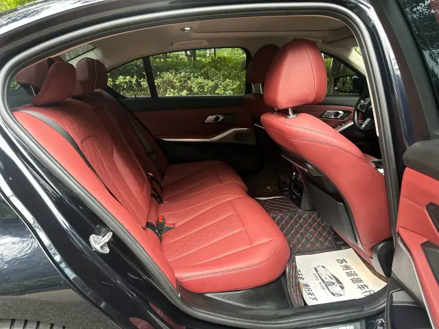 BMW 3 Series — Фото автомобиля 13