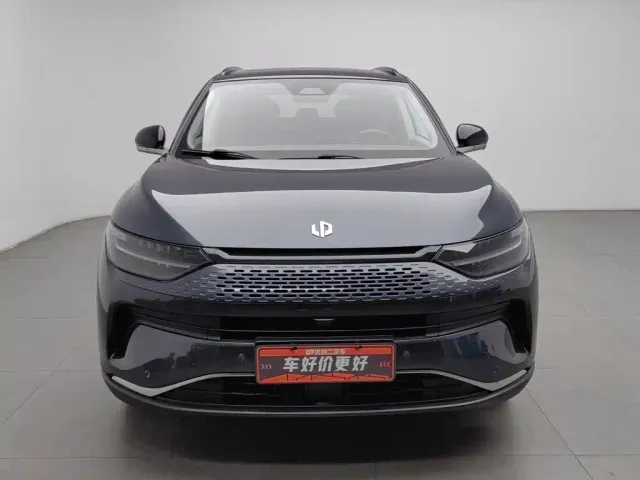 Leapmotor C11 — Фото автомобиля 3