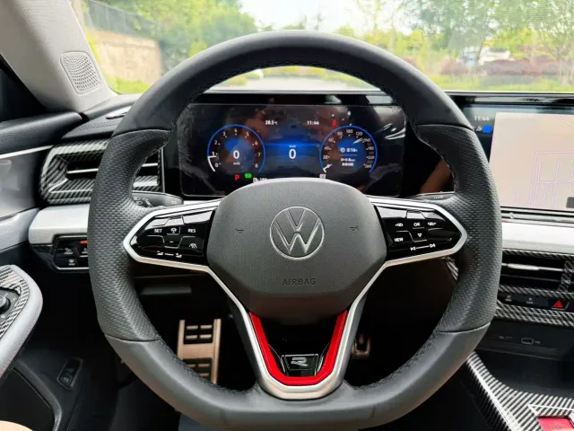 Volkswagen Lamando — Фото автомобиля 14