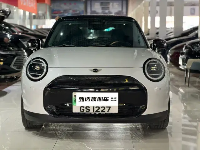 MINI Cooper — Фото автомобиля 2