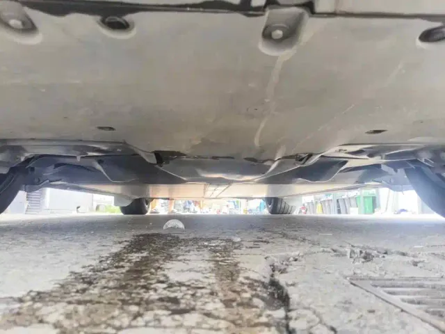 Tesla Model Y — Фото автомобиля 6