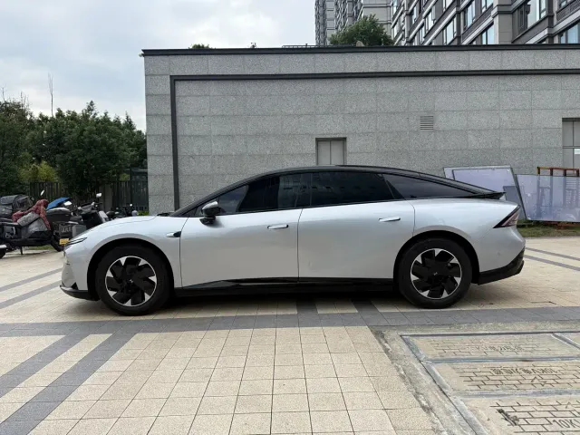 Xpeng P7+ — Фото автомобиля 15