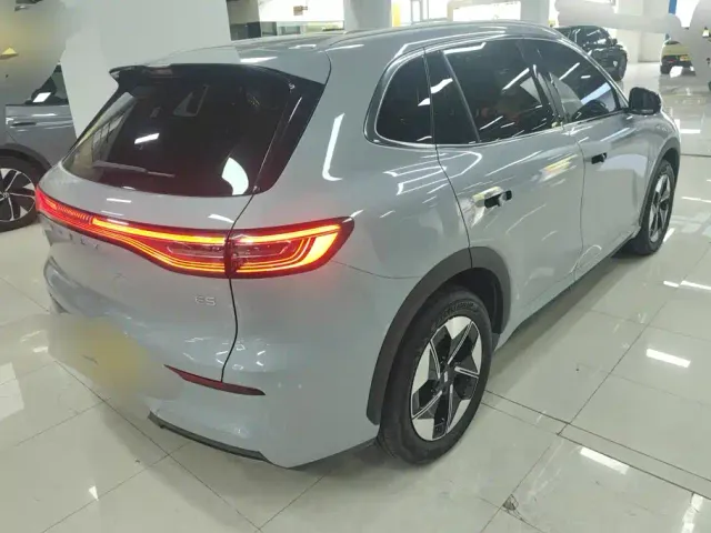 Geely Galaxy E5 — Фото автомобиля 3
