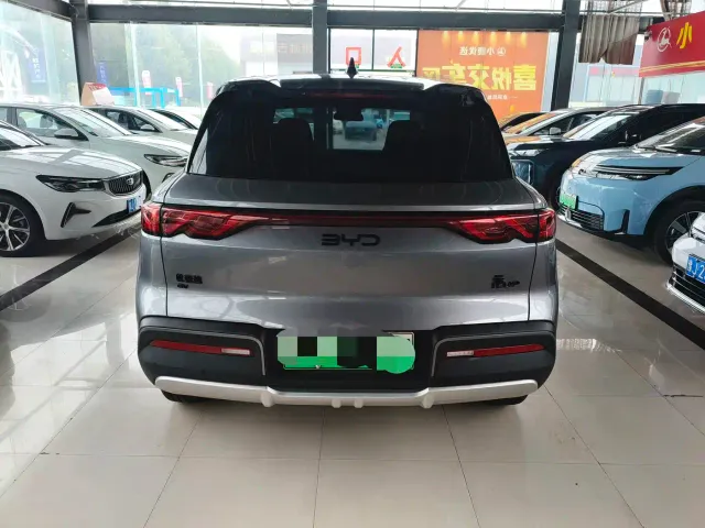 BYD Yuan UP — Фото автомобиля 5
