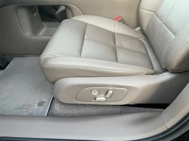 IM Motors LS6 — Фото автомобиля 10