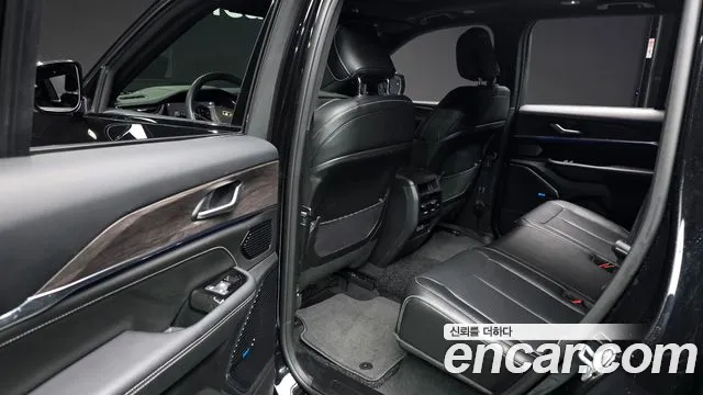 Jeep Cherokee Grand Cherokee(WL) 3.6 Overland — Фото автомобиля 12