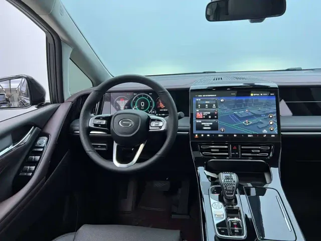 GAC Trumpchi M8 — Фото автомобиля 24