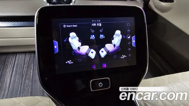 Kia Canival Carnival 4 поколение Бензин 4 места Hi-Limousine — Фото автомобиля 18