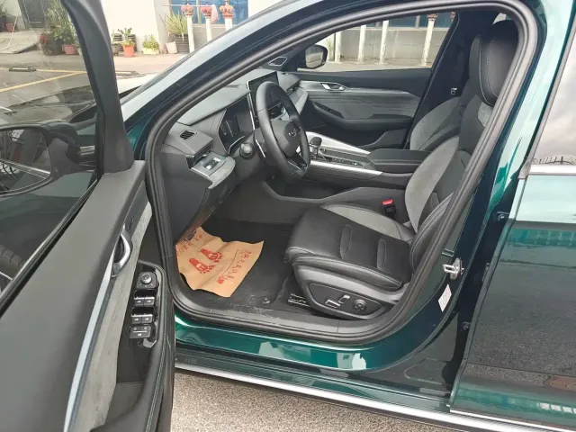 Geely Xingrui — Фото автомобиля 4