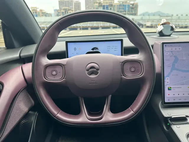 NIO NIO ET5 2024 75kWh — Фото автомобиля 8