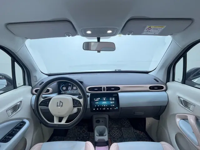 Leapmotor T03 — Фото автомобиля 6