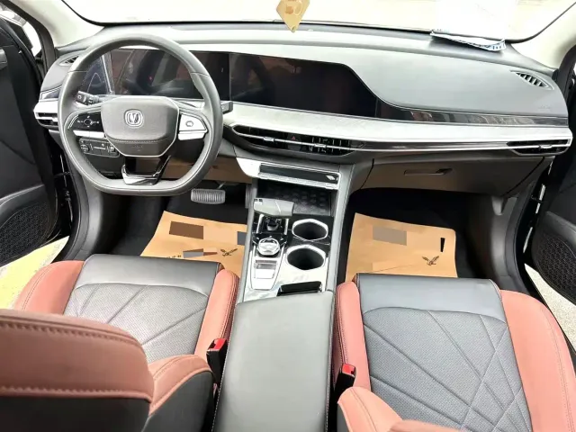 Changan Eado — Фото автомобиля 5