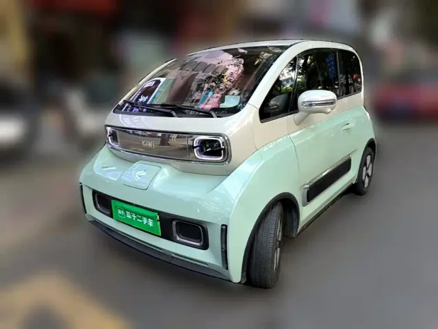 Baojun KiWi EV — Фото автомобиля 2