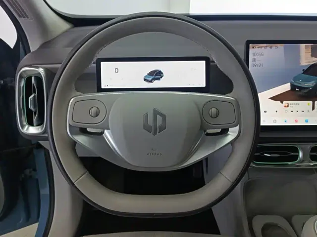 Leapmotor B10 — Фото автомобиля 15