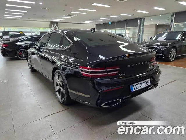 Genesis G80 RG3 — Фото автомобиля 2