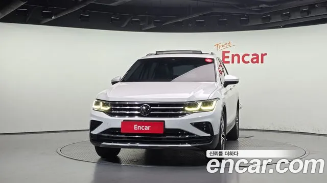 Volkswagen Tiguan 2nd Gen — Фото автомобиля 3