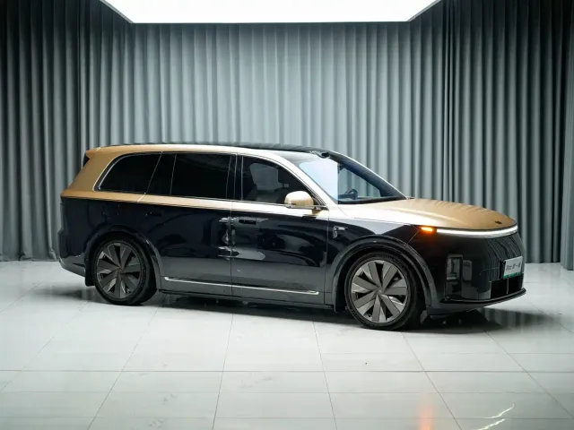 Li Auto L9 — Фото автомобиля 3