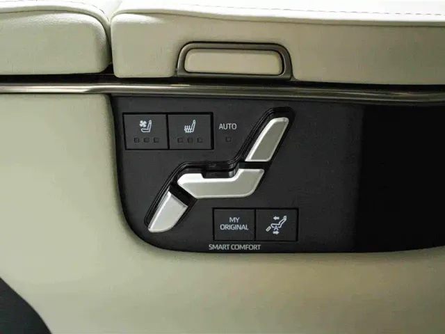 Toyota Alphard — Фото автомобиля 21