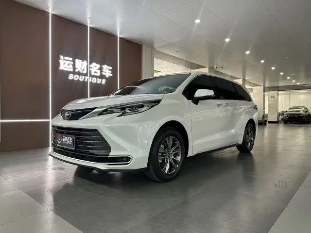 Фотография автомобиля — Toyota Sienna