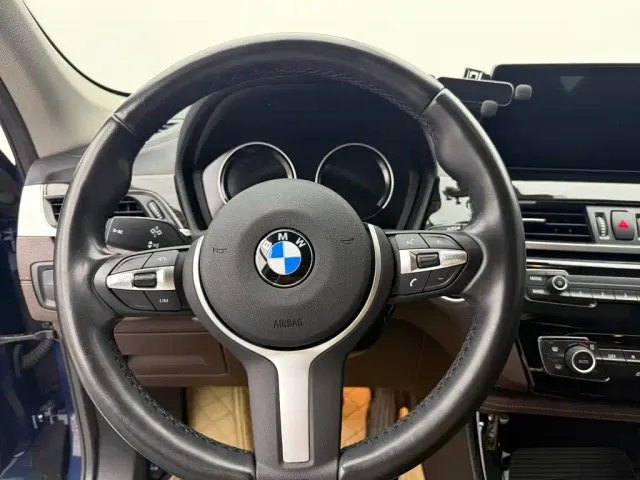 BMW X1 — Фото автомобиля 10