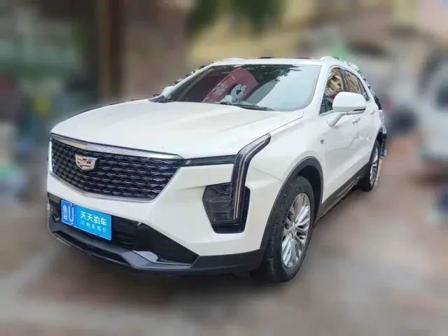 Фотография автомобиля — Cadillac XT4
