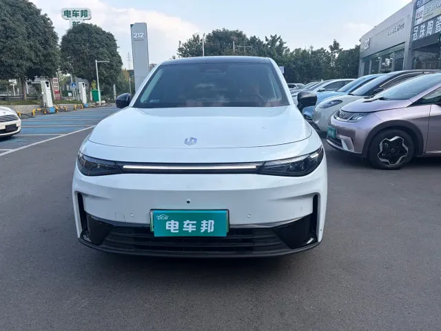 Leapmotor C10 — Фото автомобиля 2