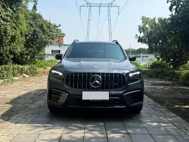 Mercedes-Benz GLB AMG — Фото автомобиля 2
