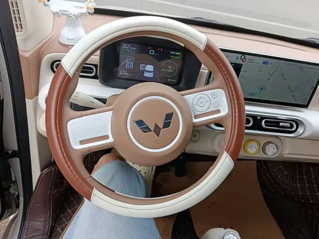 Wuling Hongguang Mini EV — Фото автомобиля 10