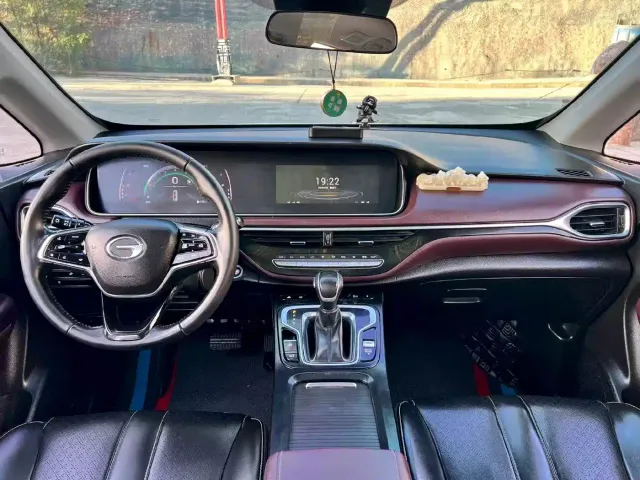 GAC Trumpchi M6 — Фото автомобиля 5