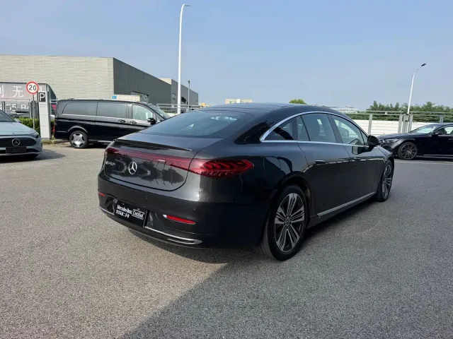 Mercedes-Benz EQS — Фото автомобиля 20
