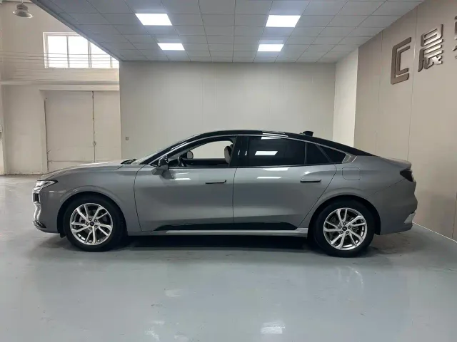 Ford Mondeo 2022 EcoBoost 245 Luxury Edition — Фото автомобиля 7
