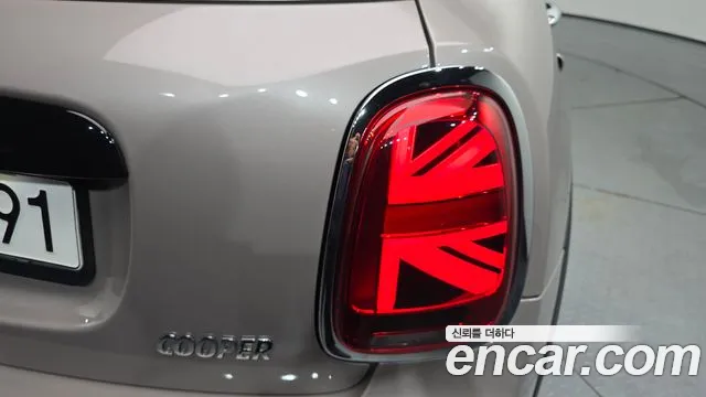 Mini Cooper Cooper 5 дверей Classic — Фото автомобиля 22