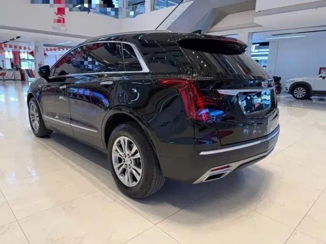Cadillac XT5 — Фото автомобиля 4