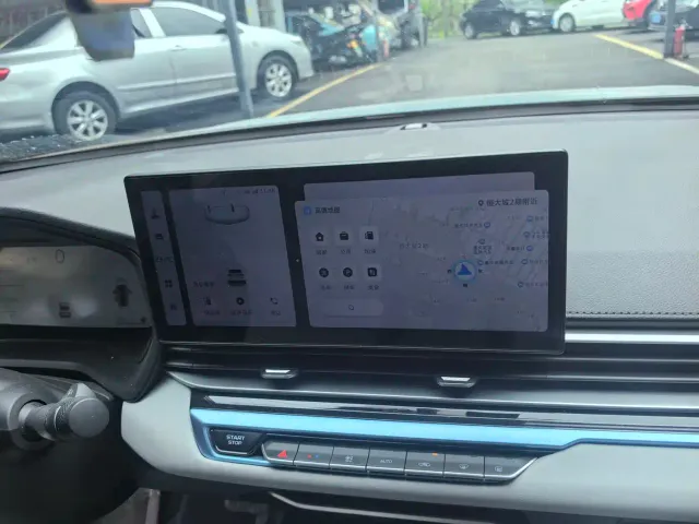 Geely Emgrand — Фото автомобиля 16