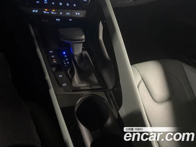 Hyundai Avante CN7 — Фото автомобиля 12