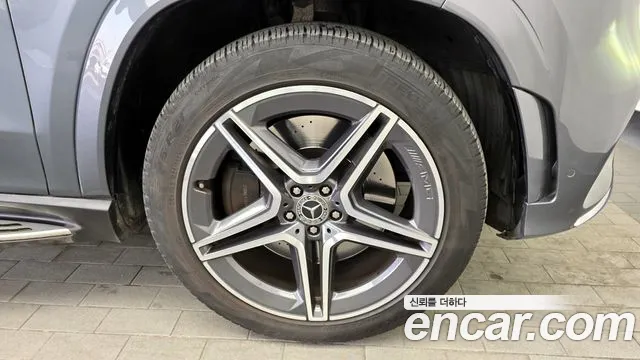 Mercedes-Benz GLS-Class — Фото автомобиля 5