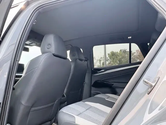 Volkswagen ID.4 Crozz — Фото автомобиля 4