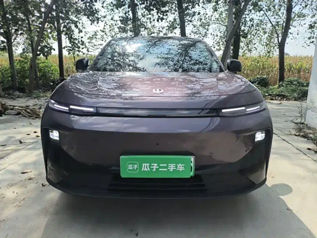 Leapmotor B10 — Фото автомобиля 2
