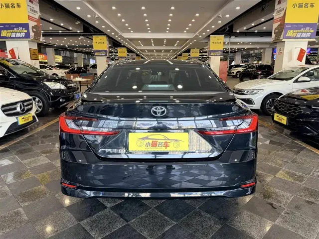 Toyota Camry — Фото автомобиля 11