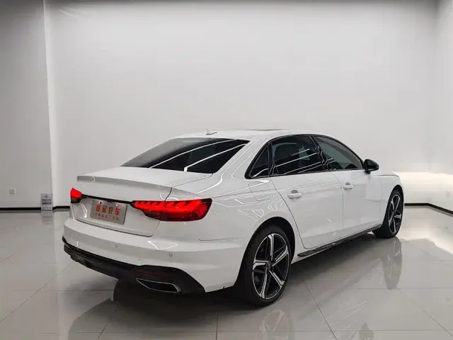 Audi A4L — Фото автомобиля 5