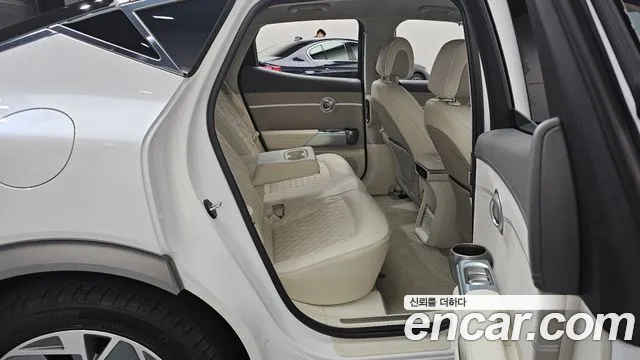 Genesis GV60 — Фото автомобиля 9