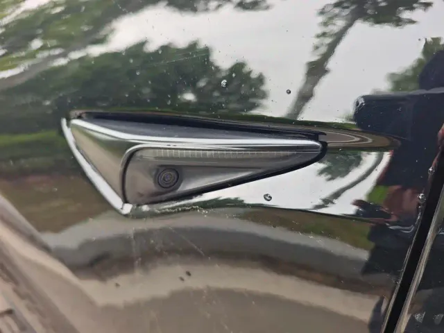 Tesla Model 3 — Фото автомобиля 15