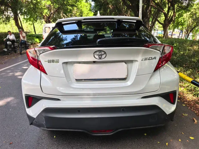 Toyota IZOA — Фото автомобиля 4