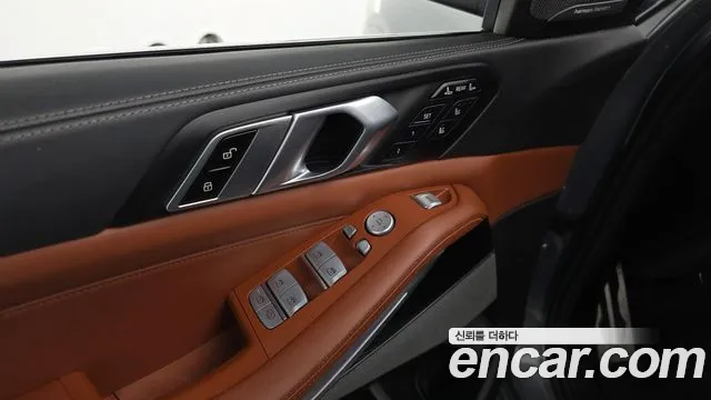 BMW X7 — Фото автомобиля 28