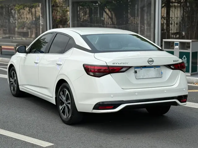 Nissan Sylphy — Фото автомобиля 11