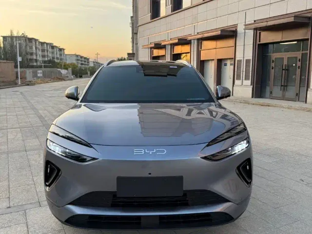 Фотография автомобиля — BYD Sealion 06