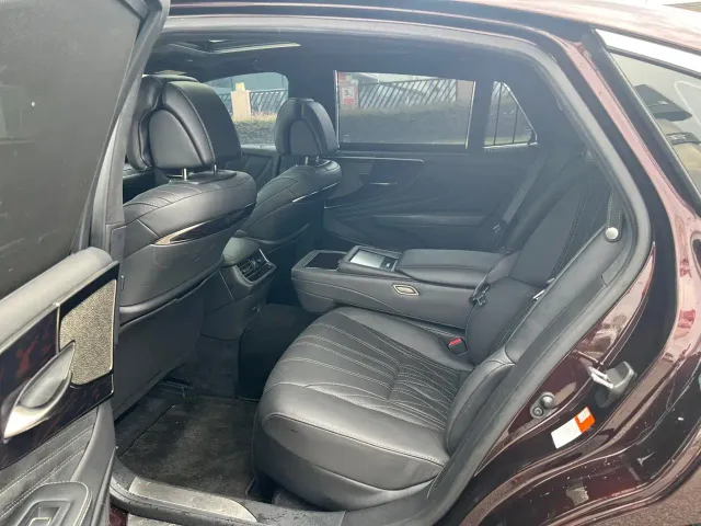 Lexus LS — Фото автомобиля 6