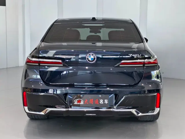 BMW 7 Series — Фото автомобиля 4
