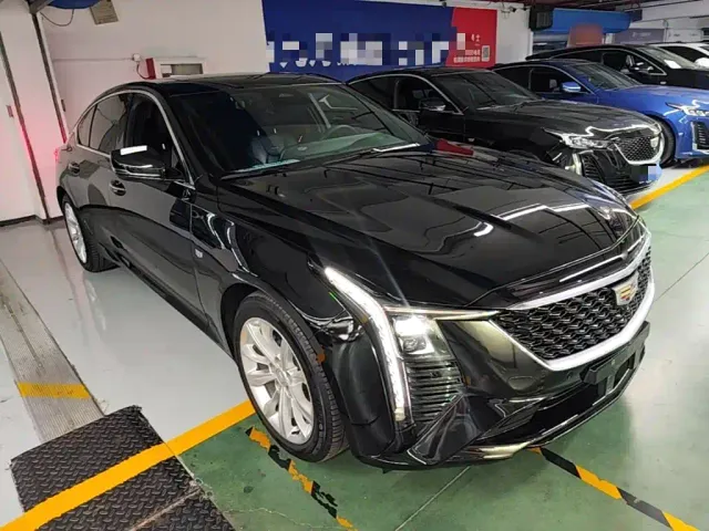 Cadillac CT5 — Фото автомобиля 3