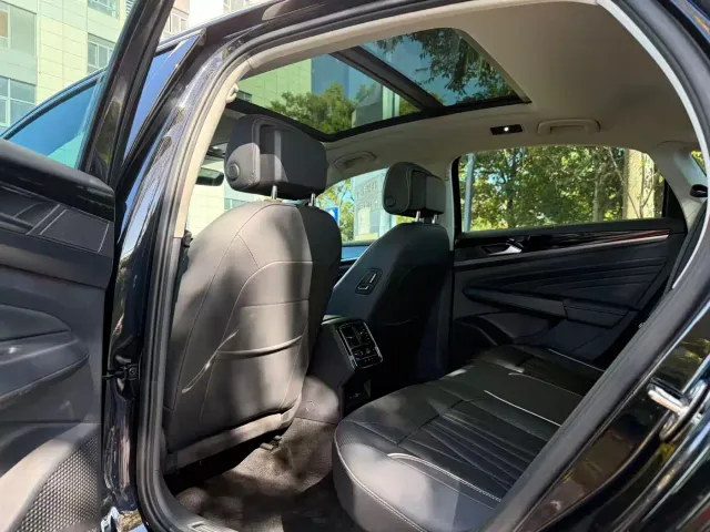 Volkswagen Passat — Фото автомобиля 9